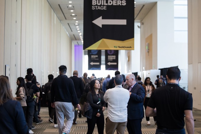 Sân khấu Builders Stage tại TechCrunch Disrupt 2025.